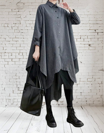 Robe en tissus rayé  à revers fendus
